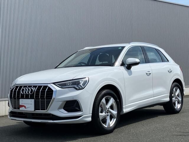 AUDI / AUDI Q3