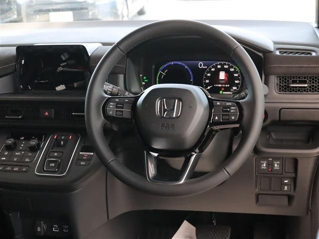 HONDA / STEPWAGON e:HEV SPADA