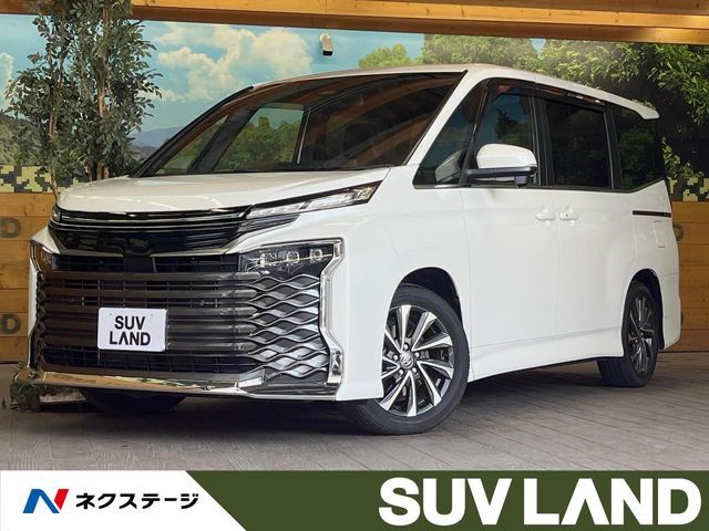 TOYOTA / VOXY HYBRID