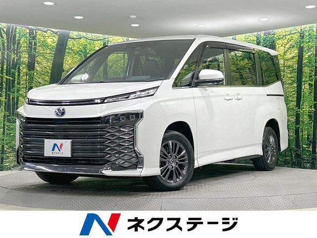 TOYOTA / VOXY HYBRID 4WD