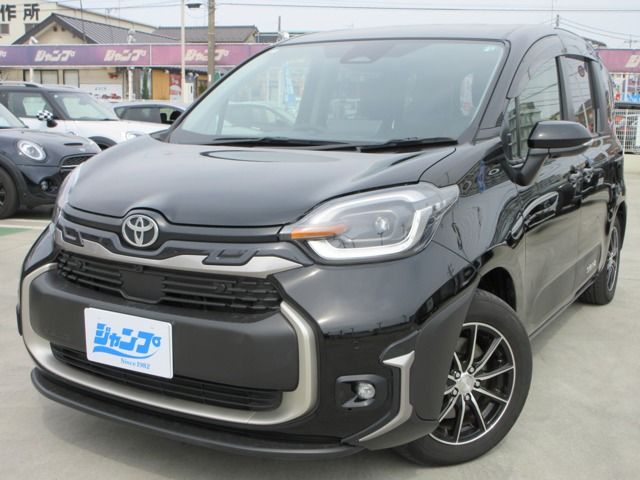 TOYOTA / SIENTA HYBRID