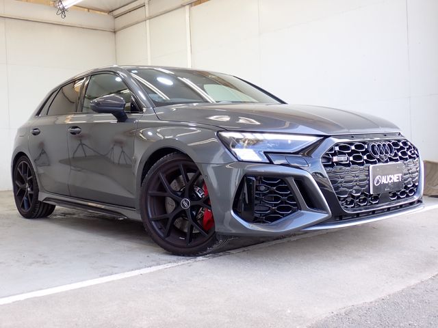 AUDI / AUDI RS3 SPORTBACK
