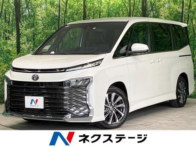 TOYOTA / VOXY