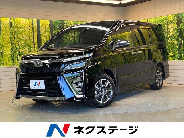 TOYOTA / VOXY