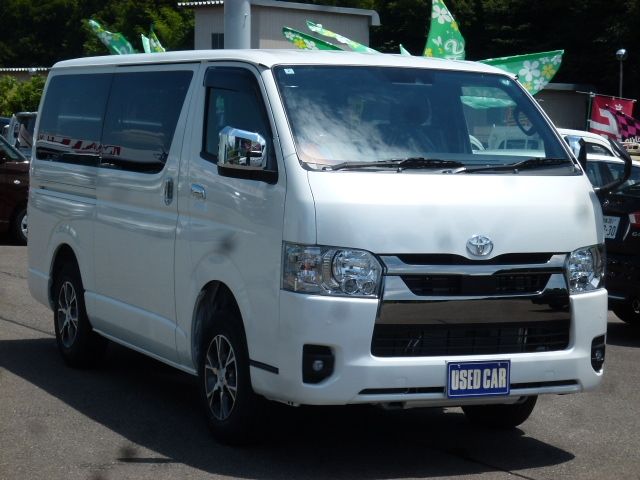 TOYOTA / HIACE van 4WD