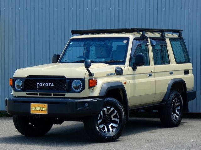 TOYOTA / LANDCRUISER 70