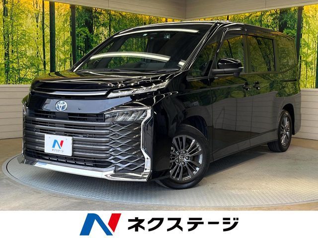 TOYOTA / VOXY HYBRID
