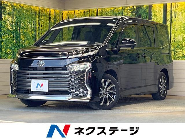 TOYOTA / VOXY