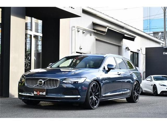 VOLVO / VOLVO V90