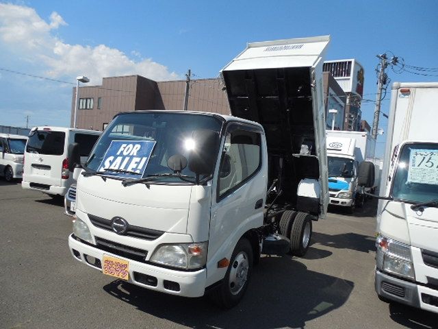 HINO / DUTRO