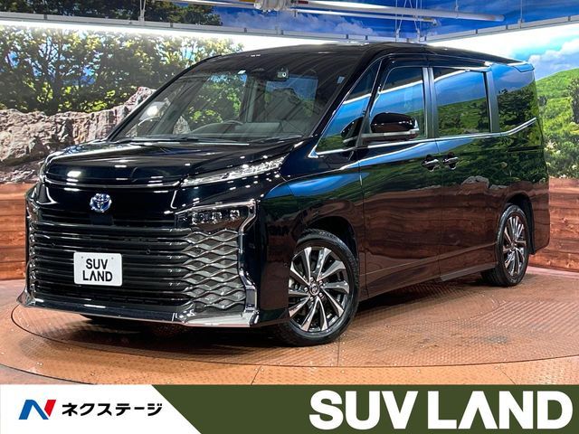 TOYOTA / VOXY HYBRID