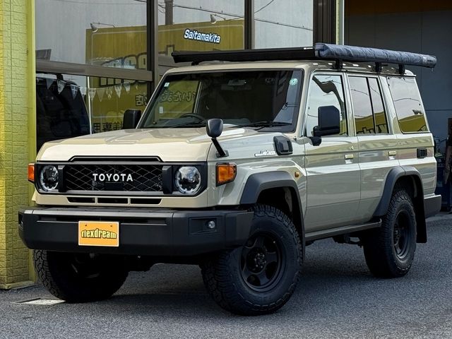 TOYOTA / LANDCRUISER 70