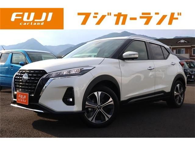 NISSAN / KICKS