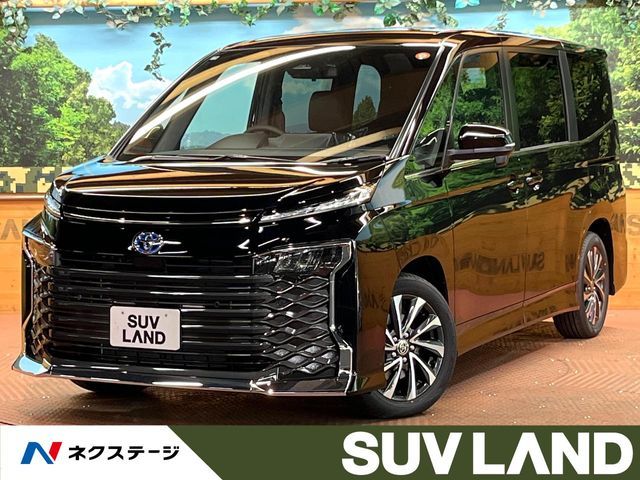 TOYOTA / VOXY HYBRID