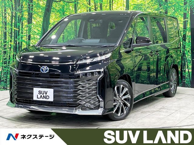 TOYOTA / VOXY HYBRID