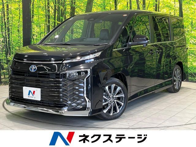TOYOTA / VOXY HYBRID