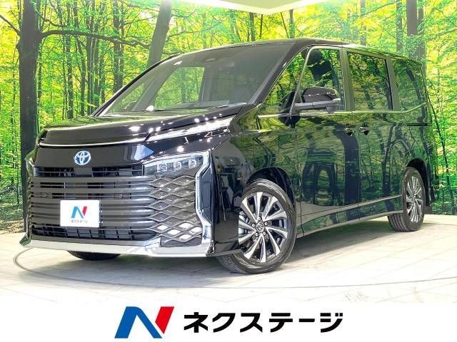 TOYOTA / VOXY HYBRID
