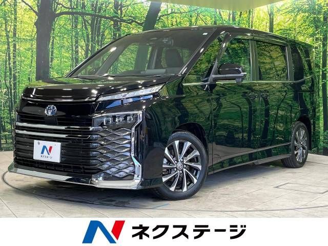 TOYOTA / VOXY HYBRID