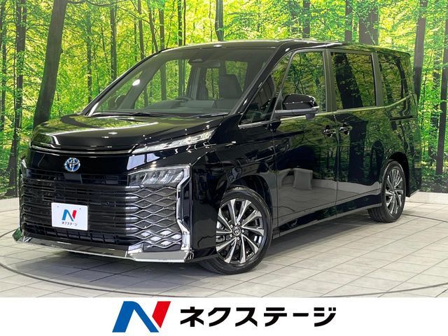 TOYOTA / VOXY HYBRID