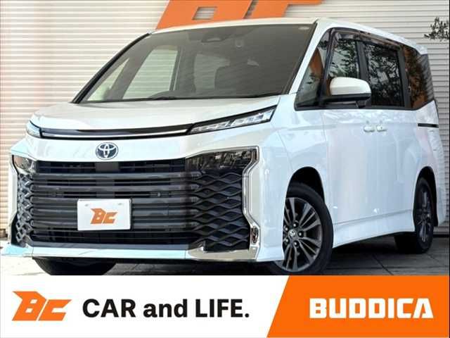TOYOTA / VOXY HYBRID