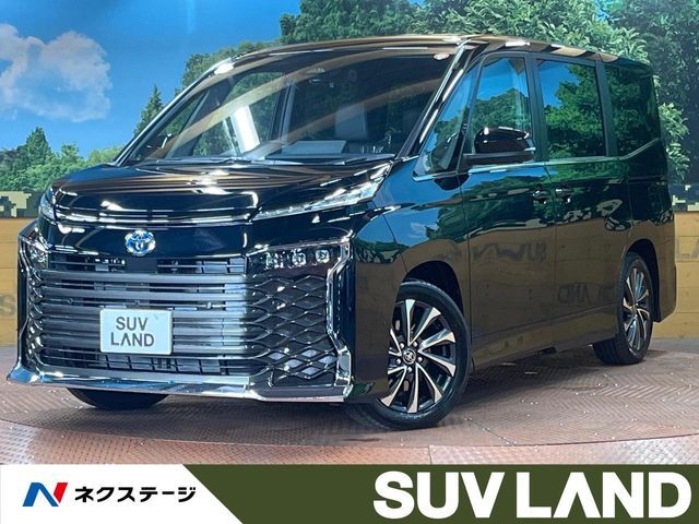 TOYOTA / VOXY HYBRID