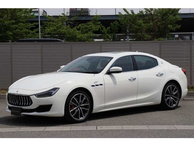 MASERATI / MASERATI GHIBLI Sedan