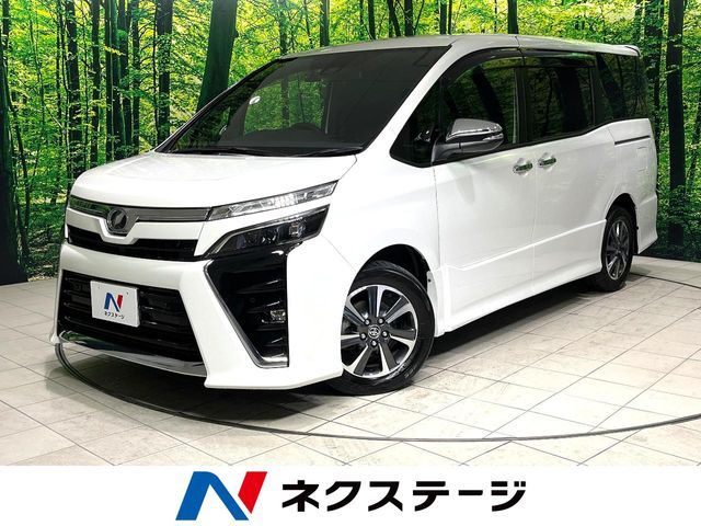 TOYOTA / VOXY