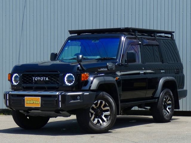 TOYOTA / LANDCRUISER 70