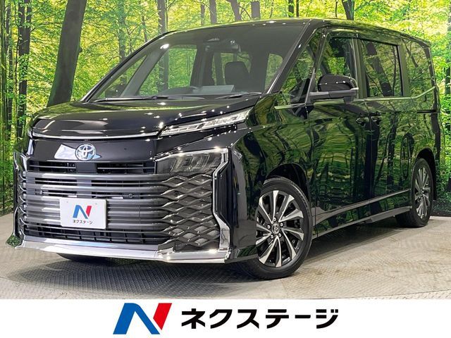 TOYOTA / VOXY HYBRID