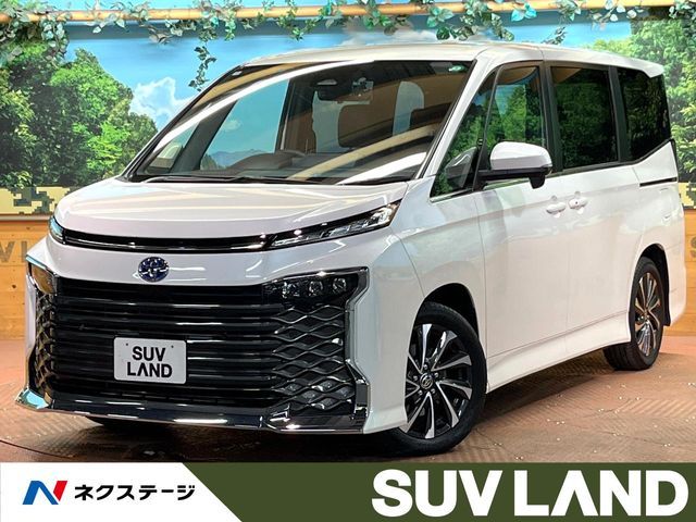 TOYOTA / VOXY HYBRID