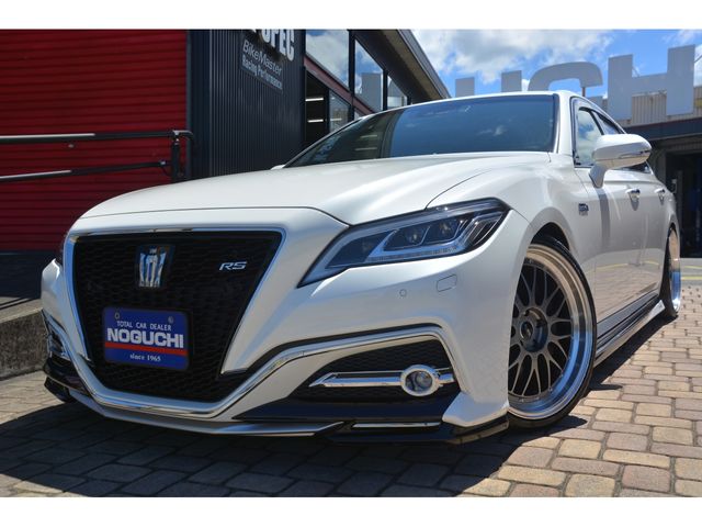 TOYOTA / CROWN sedan hybrid