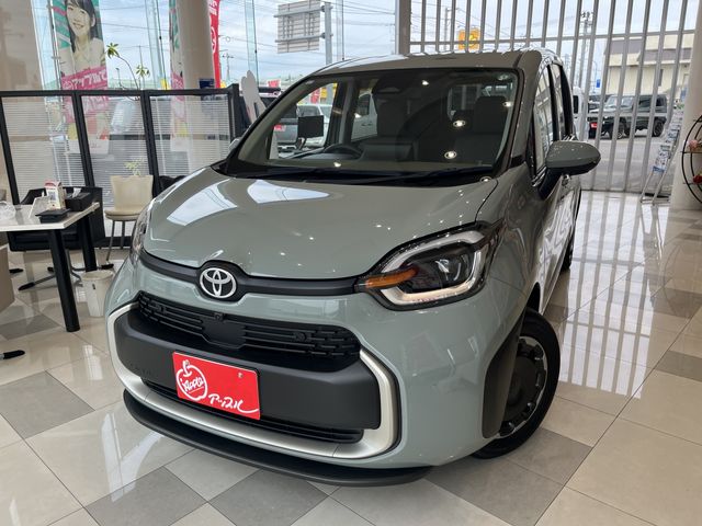 TOYOTA / SIENTA HYBRID