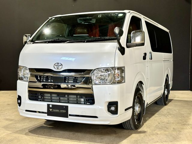 TOYOTA / HIACE van 4WD
