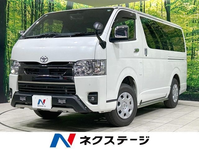 TOYOTA / HIACE van 4WD