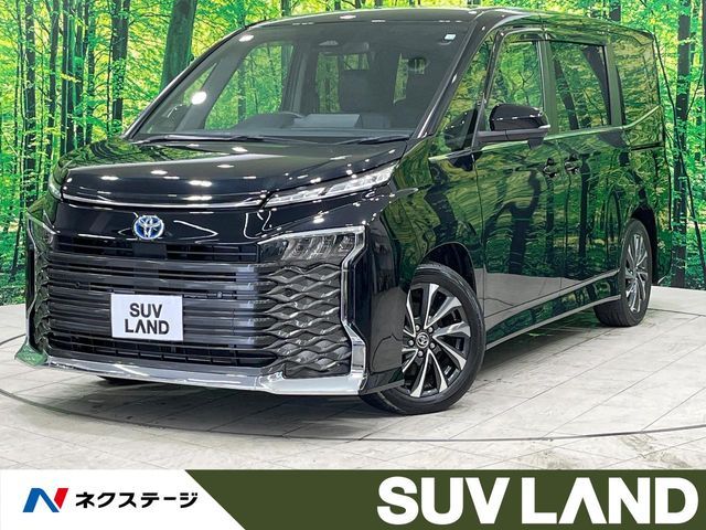 TOYOTA / VOXY HYBRID