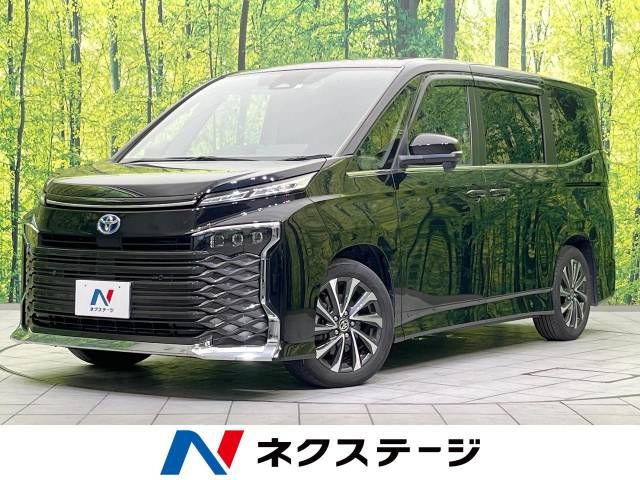 TOYOTA / VOXY HYBRID