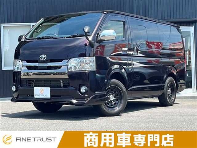 TOYOTA / HIACE van 4WD
