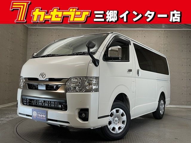 TOYOTA / HIACE van 4WD