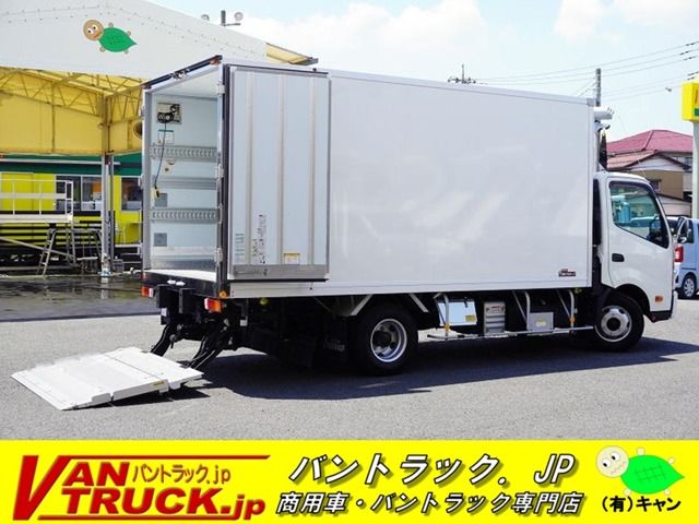HINO / DUTRO