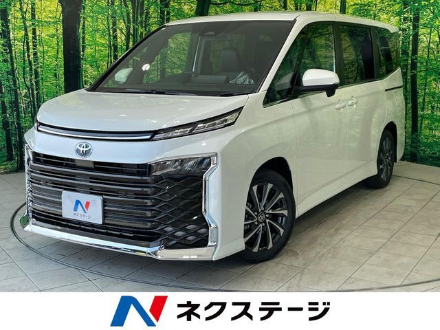 TOYOTA / VOXY HYBRID