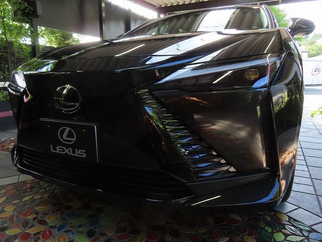 TOYOTA / LEXUS RZ450e