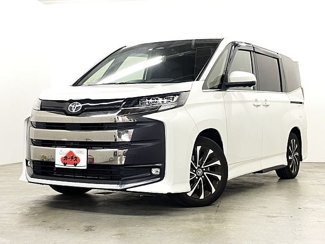 TOYOTA / NOAH