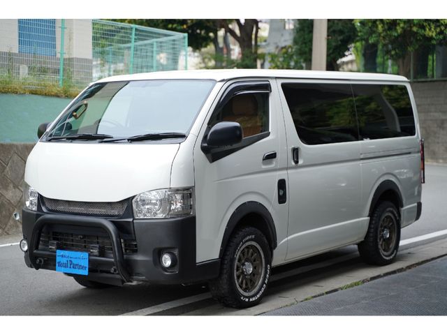 TOYOTA / HIACE van 2WD