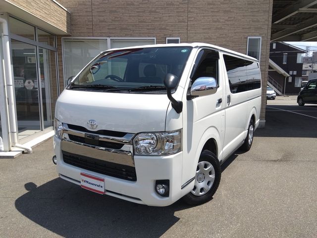 TOYOTA / REGIUSACE van 4WD