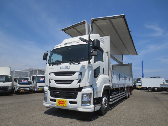 Isuzu / GIGA