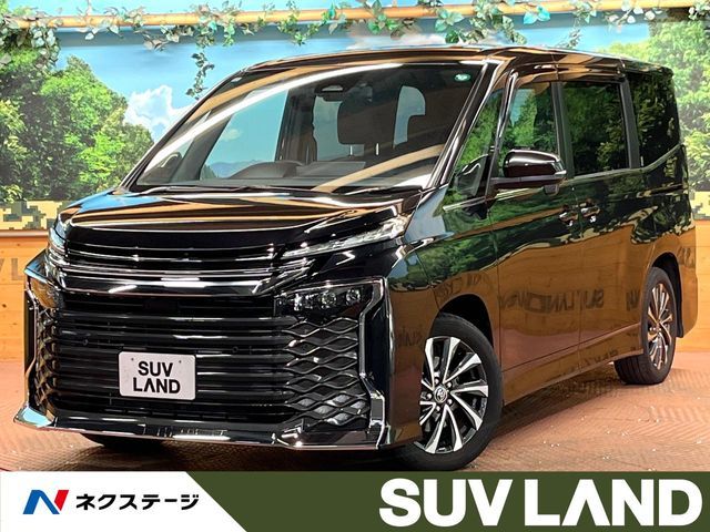 TOYOTA / VOXY HYBRID