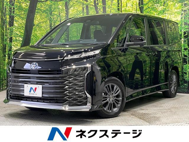 TOYOTA / VOXY HYBRID