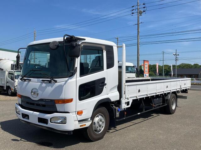 UD Trucks / CONDOR