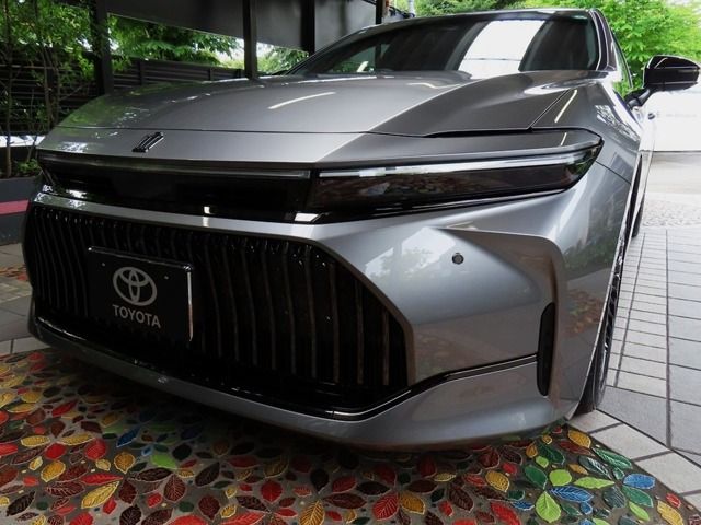 TOYOTA / CROWN sedan hybrid
