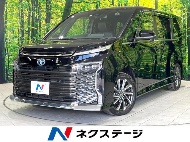 TOYOTA / VOXY HYBRID